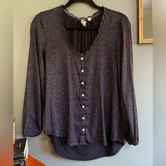 Dolan ‘Marilyn’ Mixed Media Cheetah Print Blouse - Picture 3 of 10